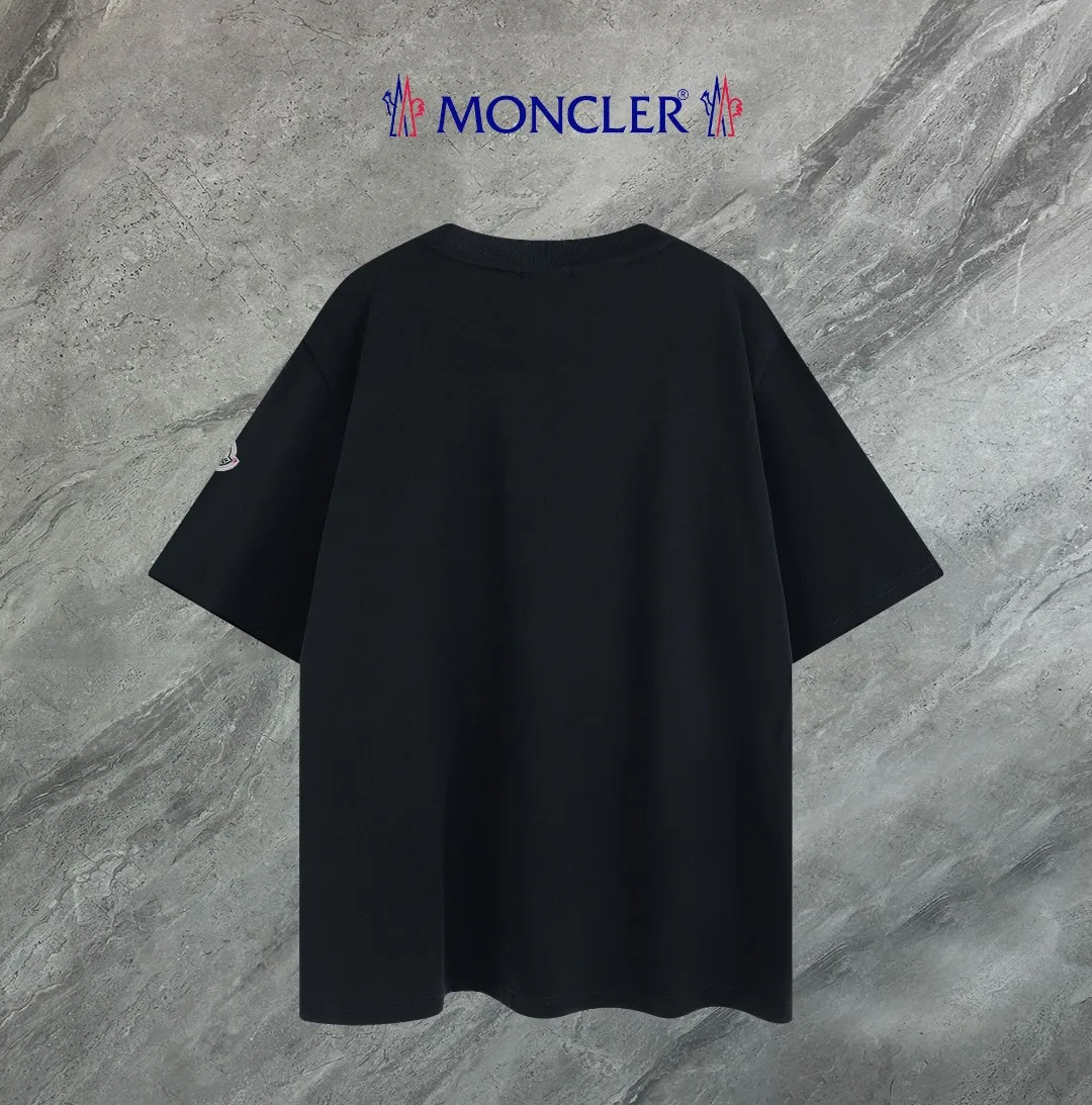 《Moncler~ 》2025New Arrival Quality T , Versatile Quality ！ ‼ 32 250G ‼ ， ， ， ， T 🤪 Sizes：S-M-L-XL-2XL ：Black，White， Same Style